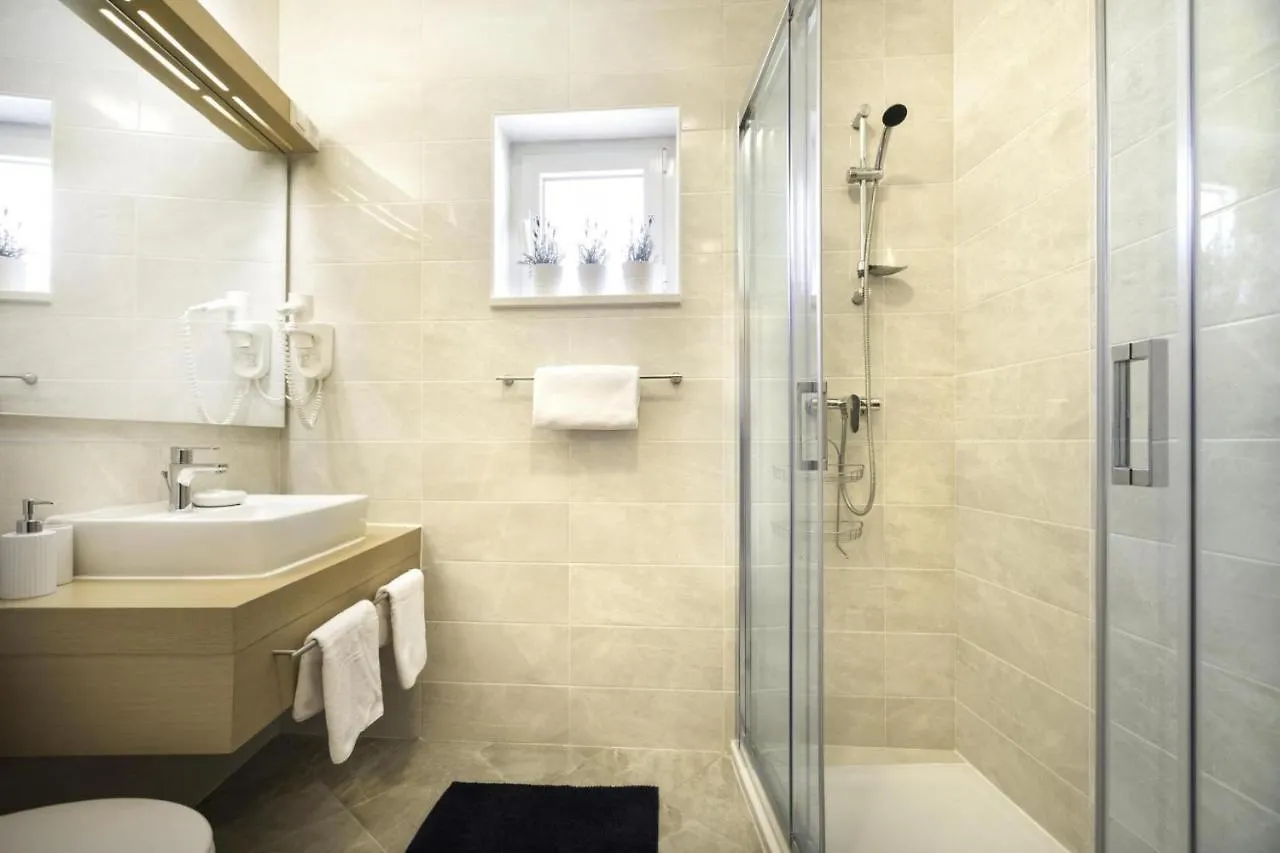 Apartment Aci Marina Cres