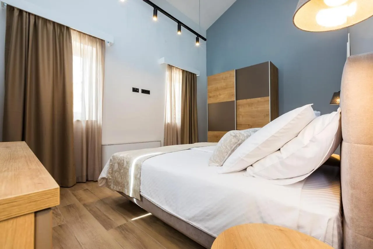 Apartment Aci Marina Cres