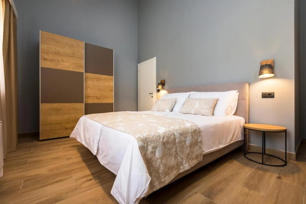 Apartment Aci Marina Cres